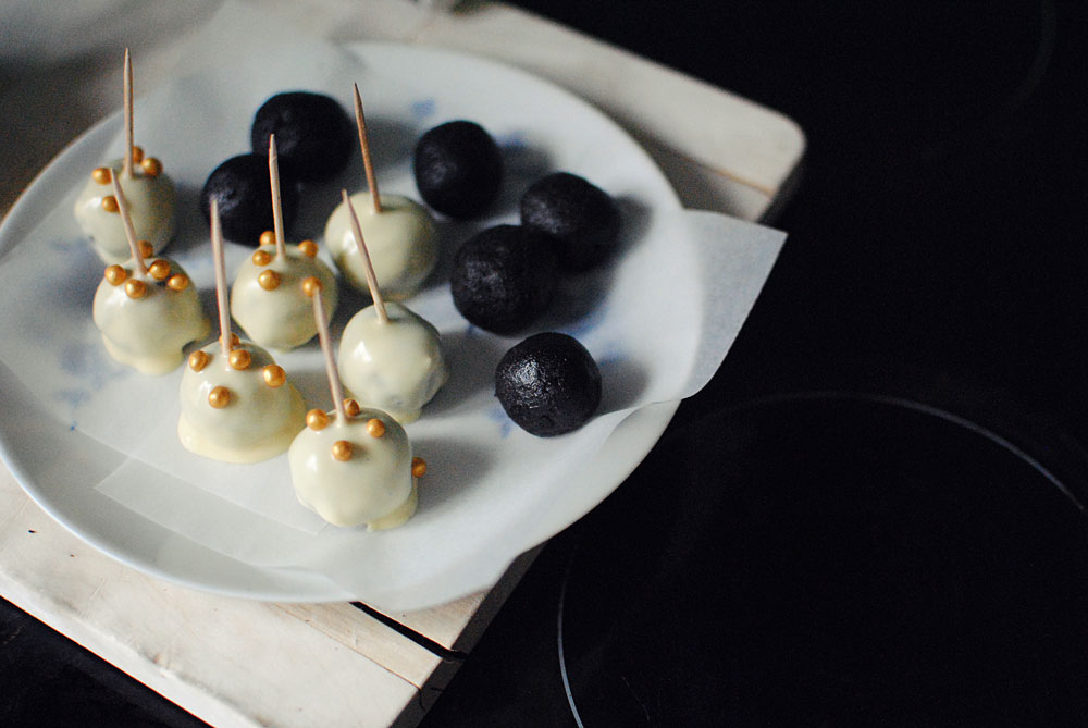 Opskrift: Cake pops med hvid chokolade | Frk. Kræsen