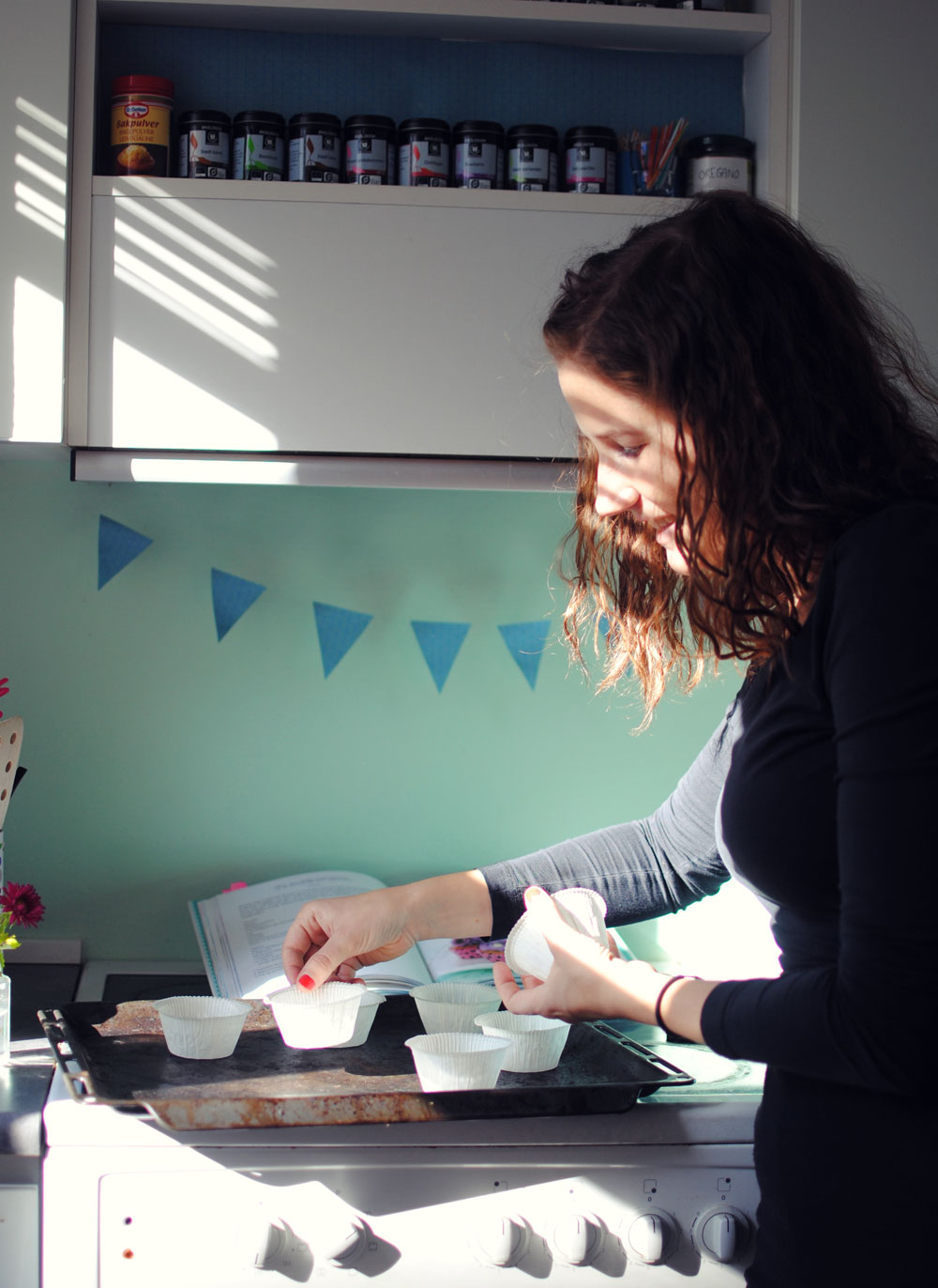 Opskrift: Cupcakes med tyttebær og hvid chokolade