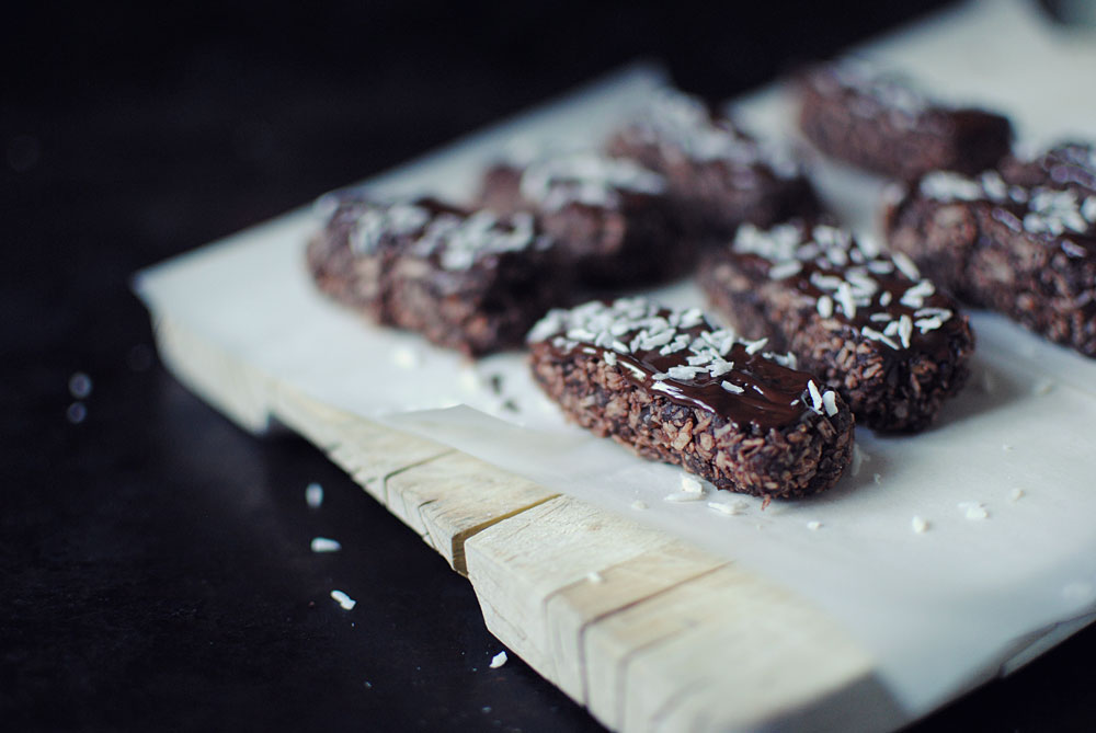 Opskrift: Dadelbars med chokolade | Frk. Kræsen