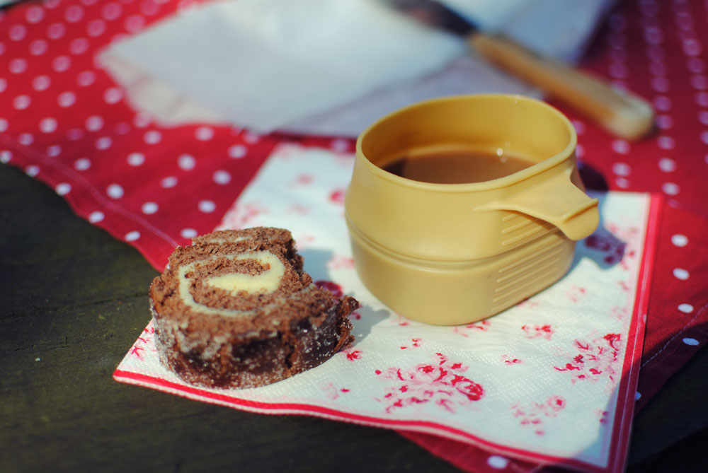 Opskrift: Chokolade-roulade med smørcreme | Frk. Kræsen