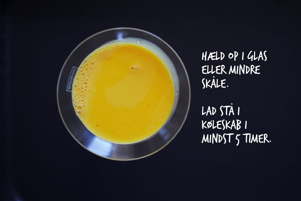 Opskrift: Pannacotta med safran, pistagenødder og granatæble | Frk. Kræsen