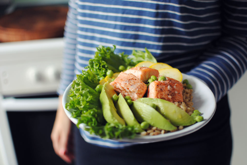 Opskrift: Salat med laks | Frk. Kræsen