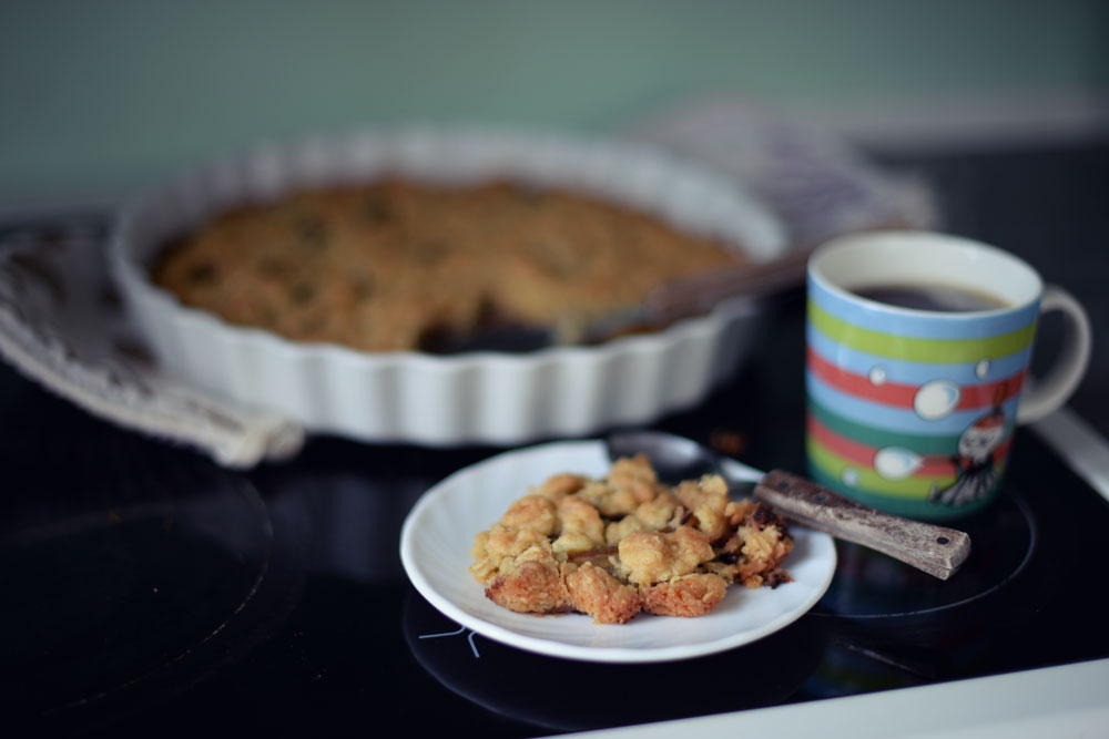 Opskrift: Crumble med banan og chokolade | Frk. Kræsen