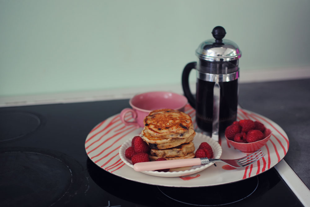 Opskrift: American pancakes med chokolade og banan | Frk. Kræsen