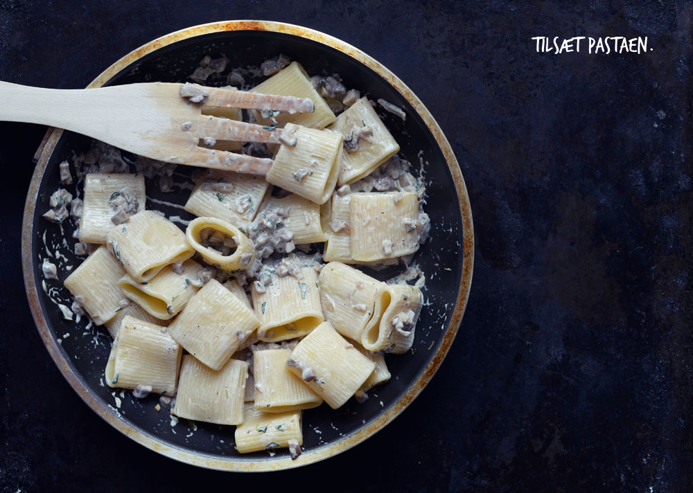 Opskrift: Pasta med champignonsovs | Frk. Kræsen