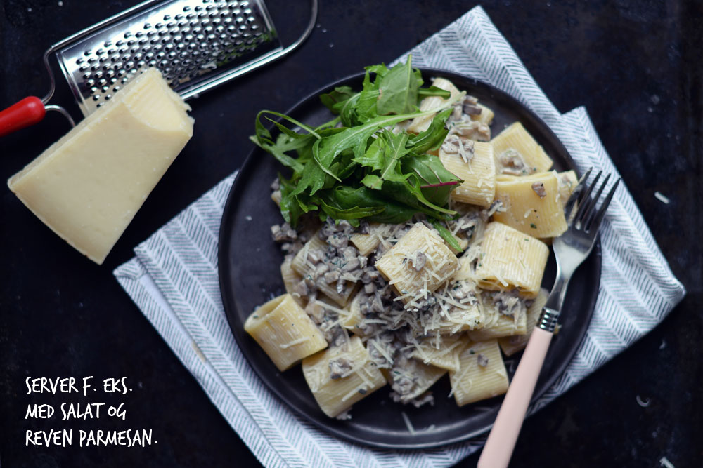 Opskrift: Pasta med champignonsovs | Frk. Kræsen