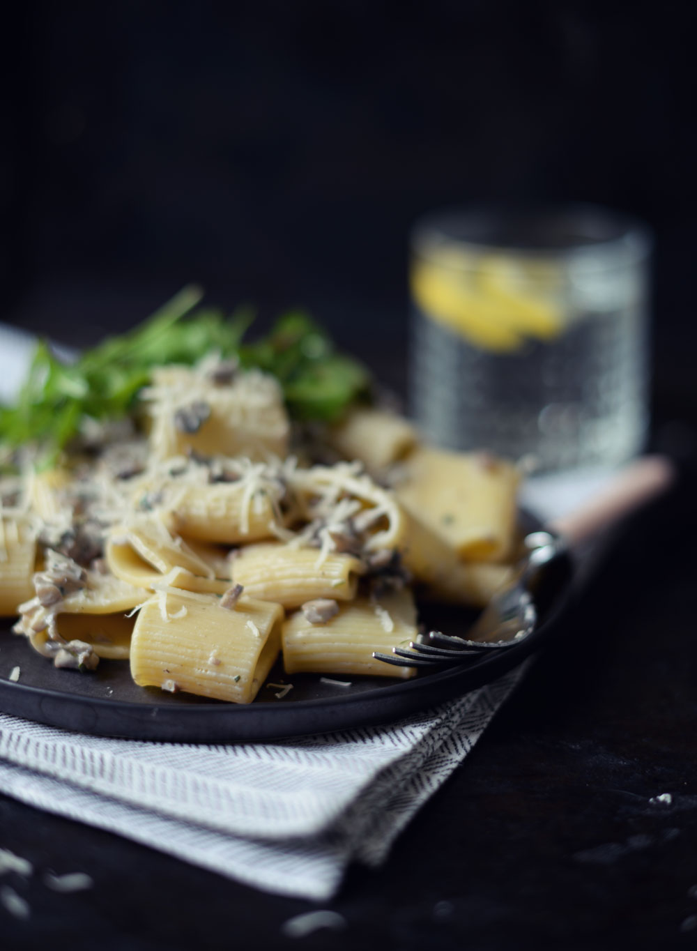 Opskrift: Pasta med champignonsovs | Frk. Kræsen