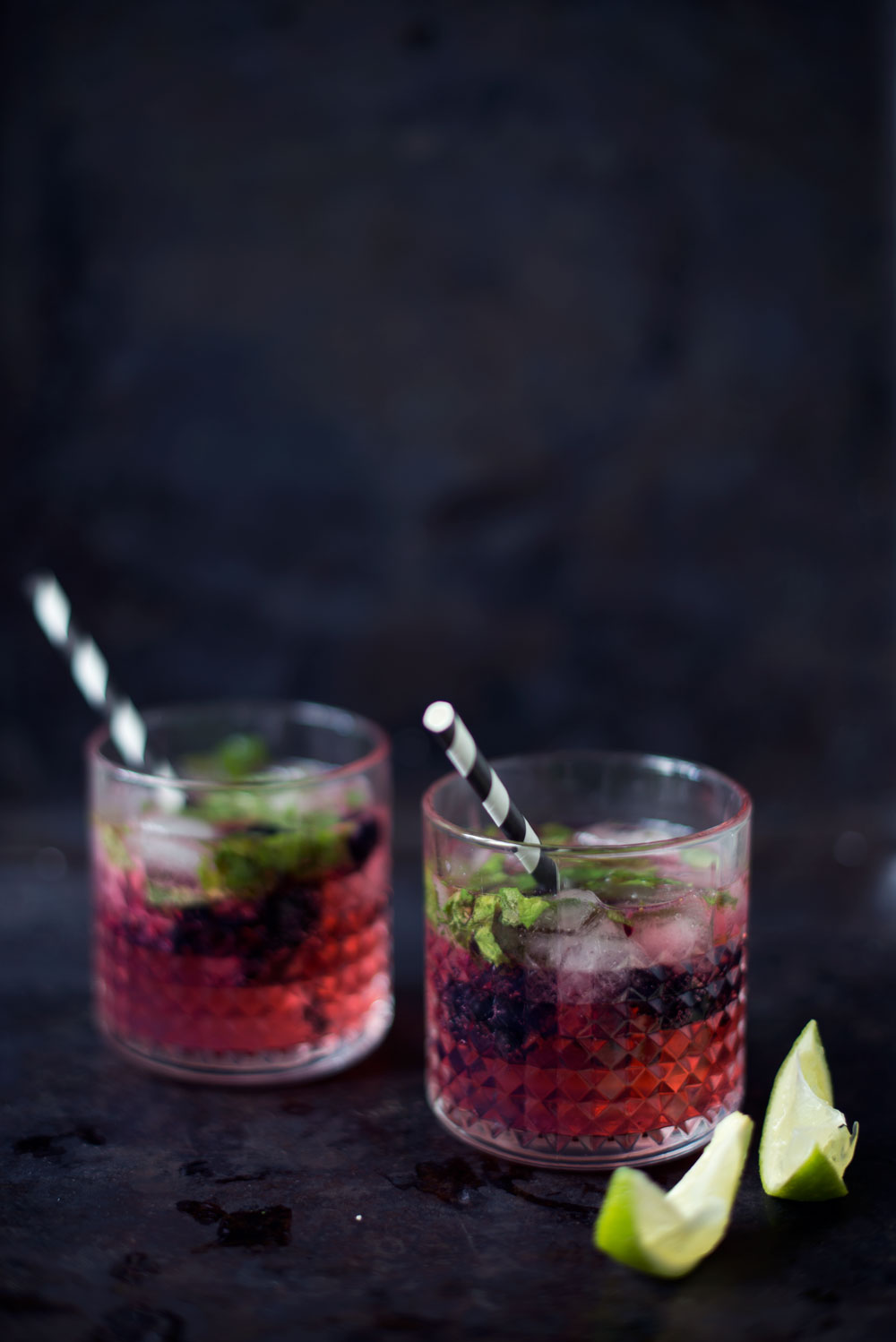 Opskrift: Gin tonic med brombær | Frk. Kræsen