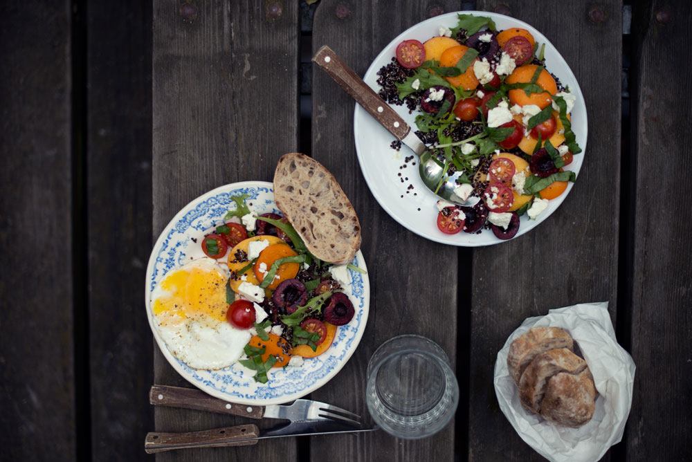 Opskrift: Salat med tomat og quinoa | Frk. Kræsen