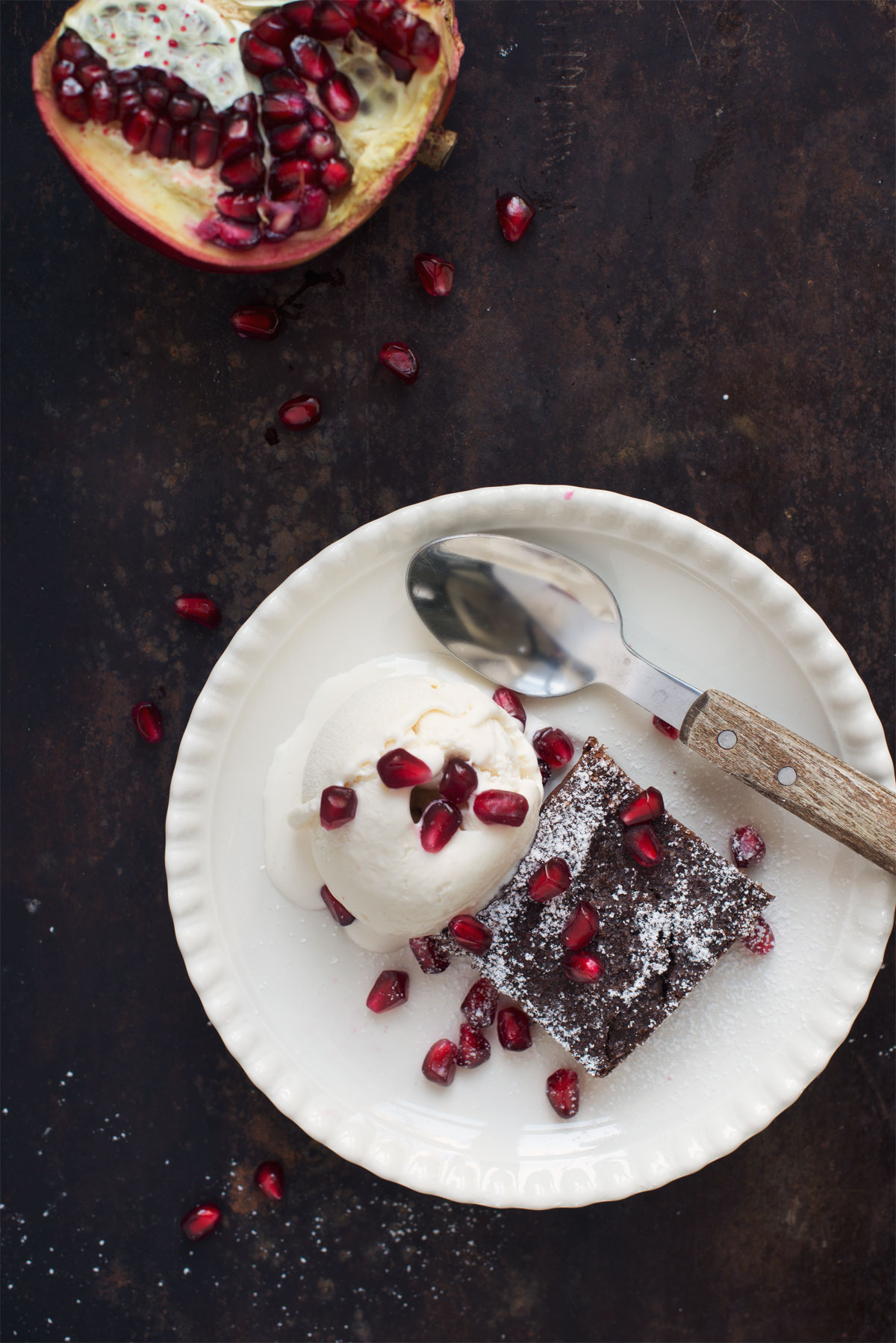 Opskrift: Vegansk brownie/chokoladekag | Frk. Kræsen