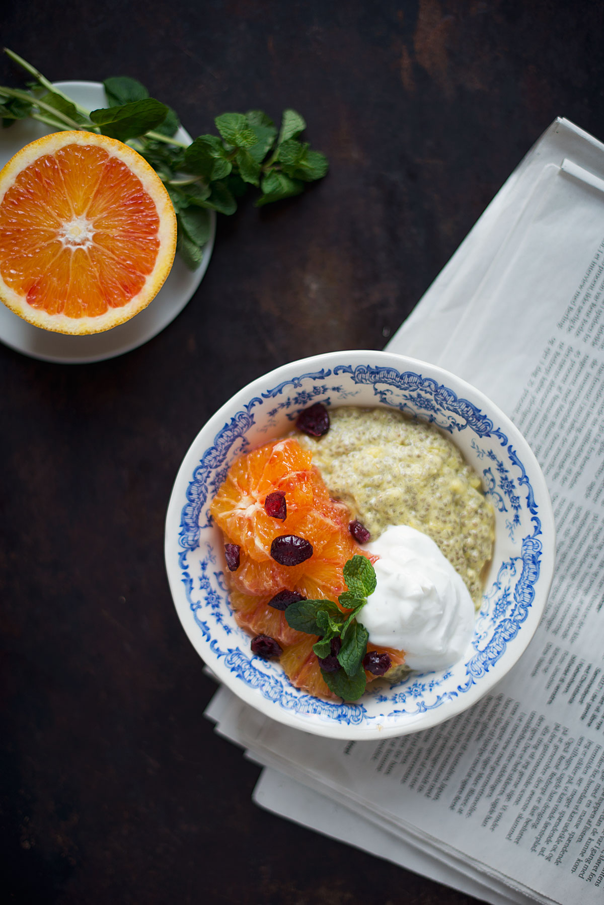 Opskrift: Chiagrød med appelsin og mango