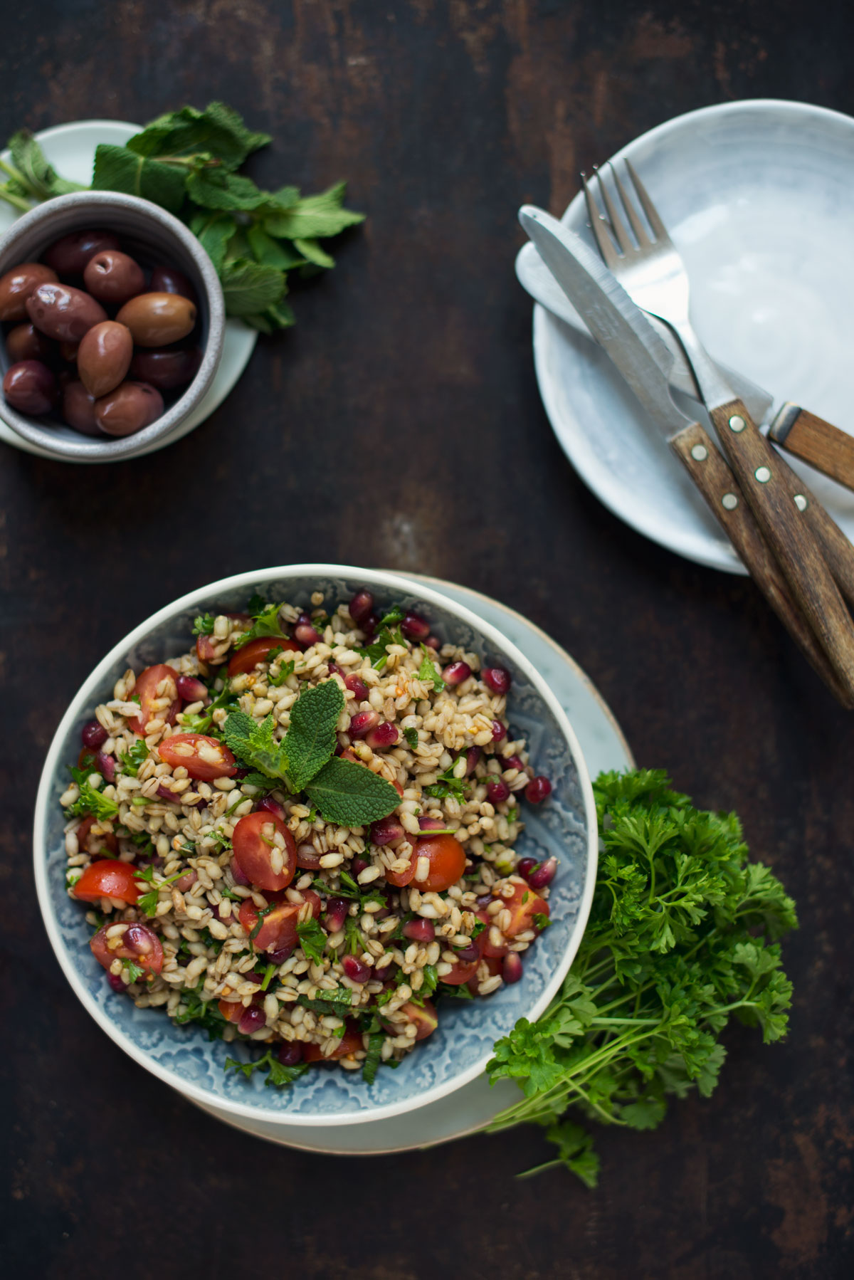 Opskrift: Salat med perlebyg og granatæble