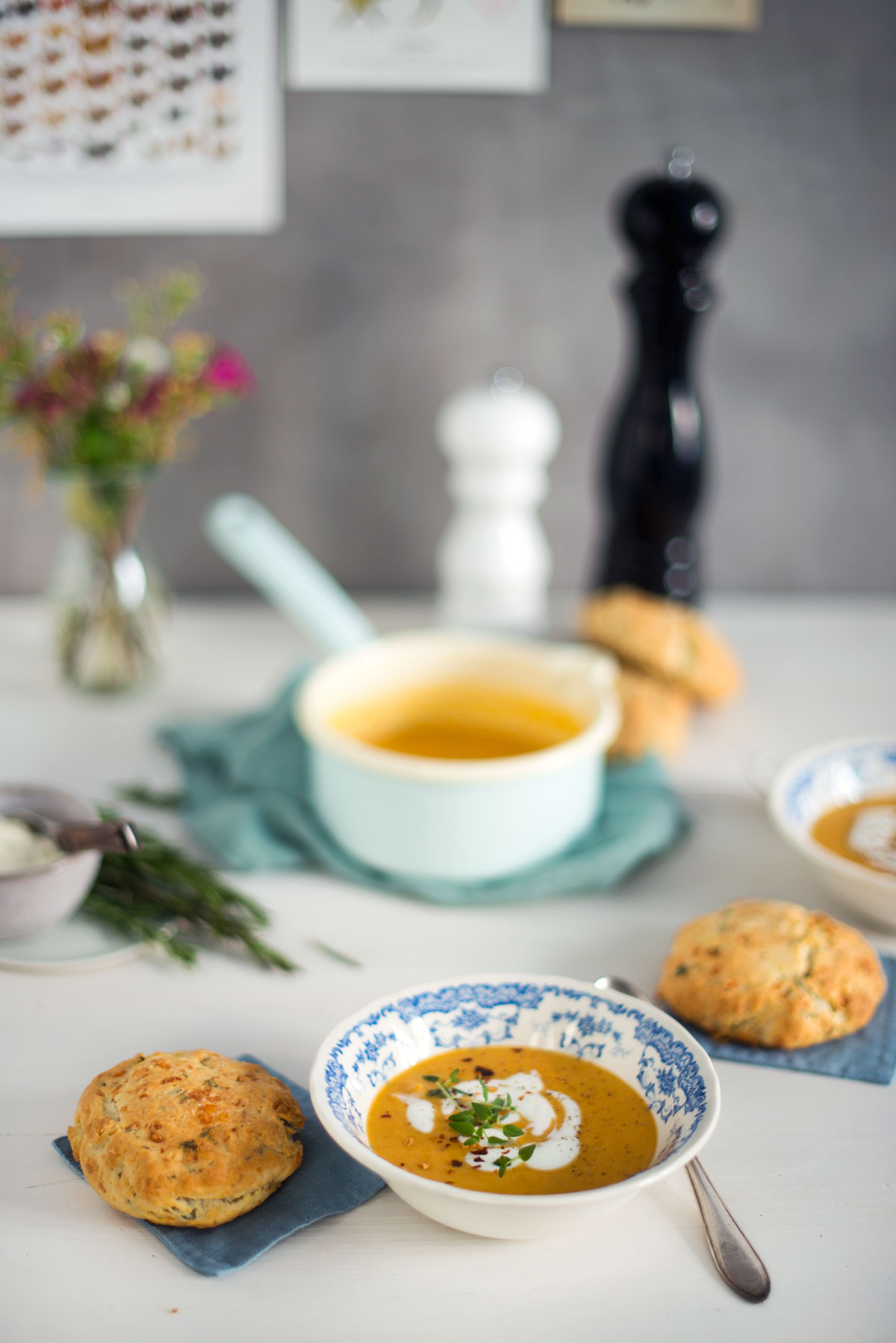 Opskrift: Scones med rosmarin og ost | Frk. Kræsen