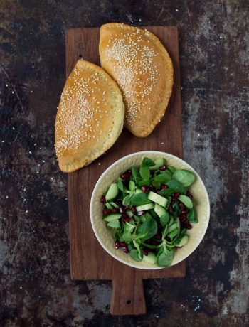 Opskrift: Vegetariske pirogger med portobellosvampe, quinoa og oliven | Frk. Kræsen