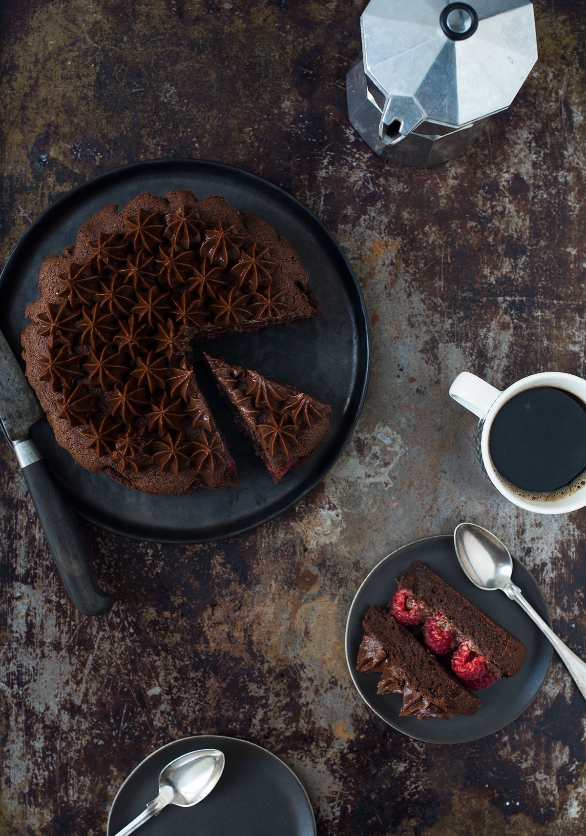 Opskrift: Glutenfri lagkage med chokolade og peanutbutter-frosting | Frk. Kræsen