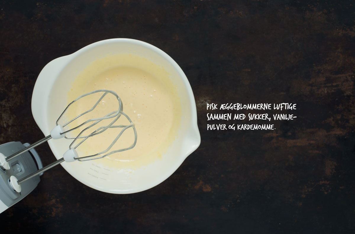 Opskrift: Vaniljeis med rabarber-swirl | Frk. Kræsen