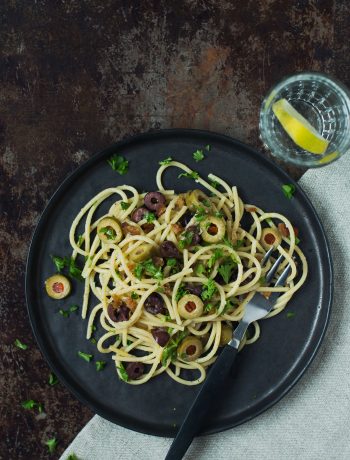 Opskrift: Vegetarisk pasta med oliven | Frk. Kræsen