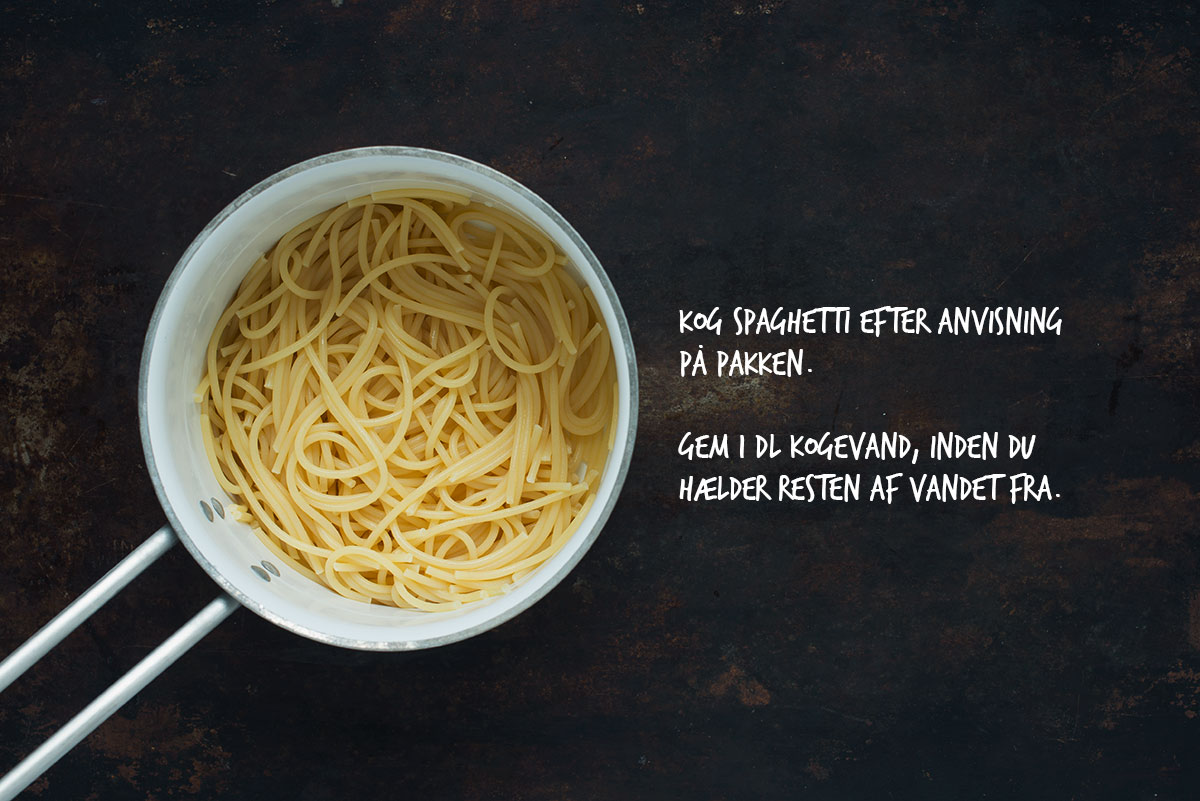 Opskrift: Vegetarisk pasta med oliven | Nem og lækker pastaopskrift