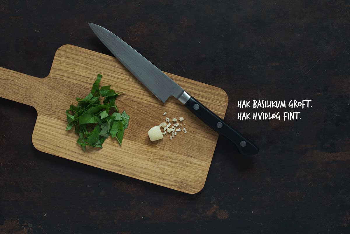 Opskrift: Hurtig pasta med cherrytomater og basilikum | Frk. Kræsen