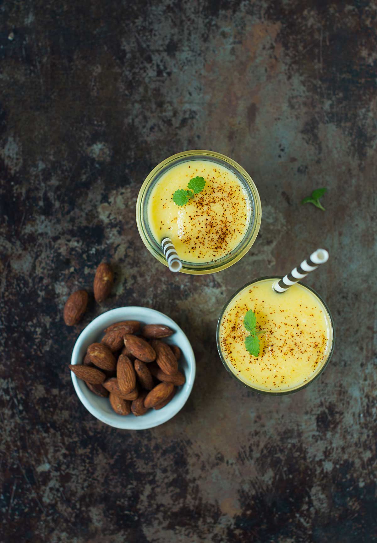 Opskrift: Frozen mango lassi med rom | Frk. Kræsen