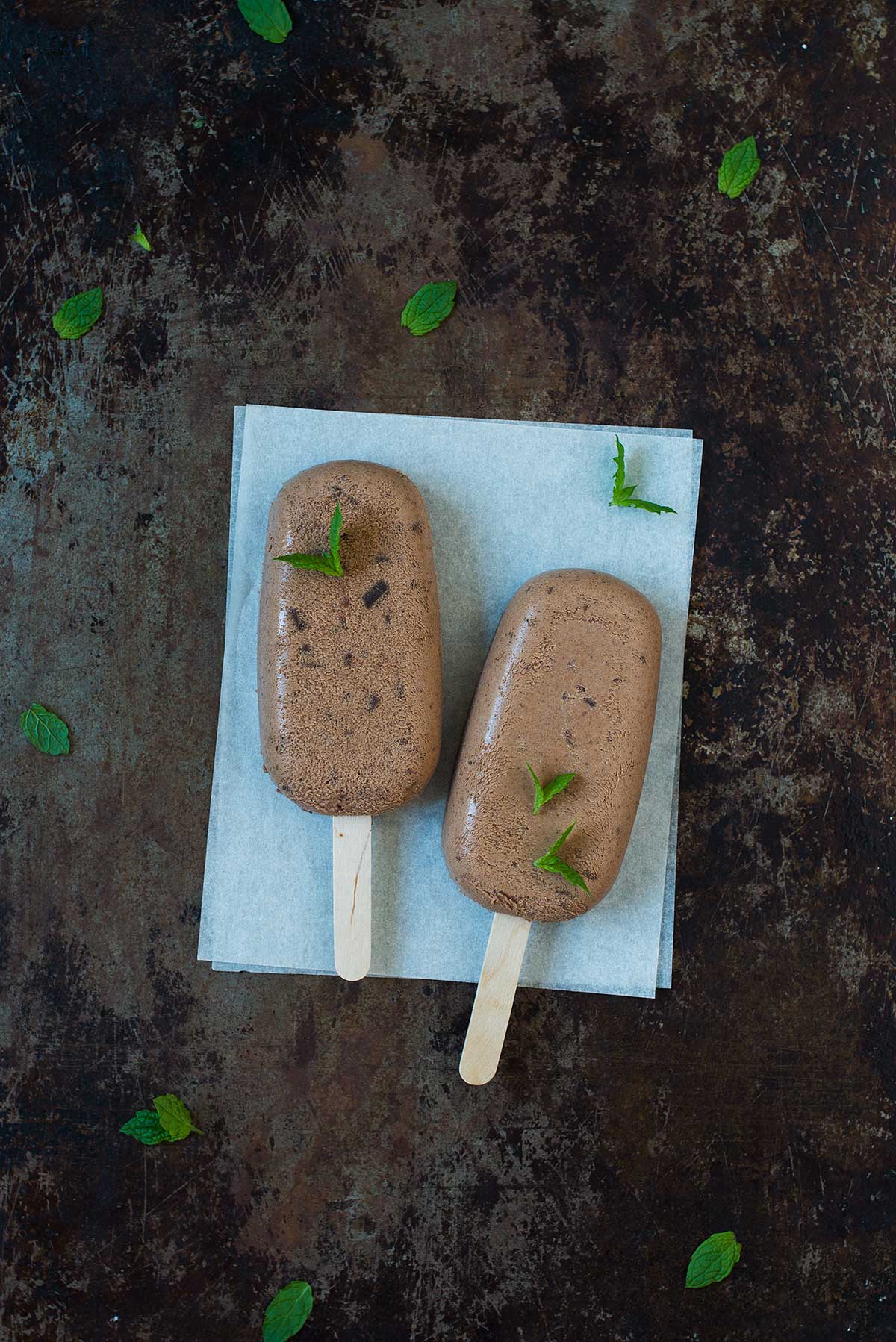 Opskrift: Ispinde med chokolade og peanutbutter | Frk. Kræsen