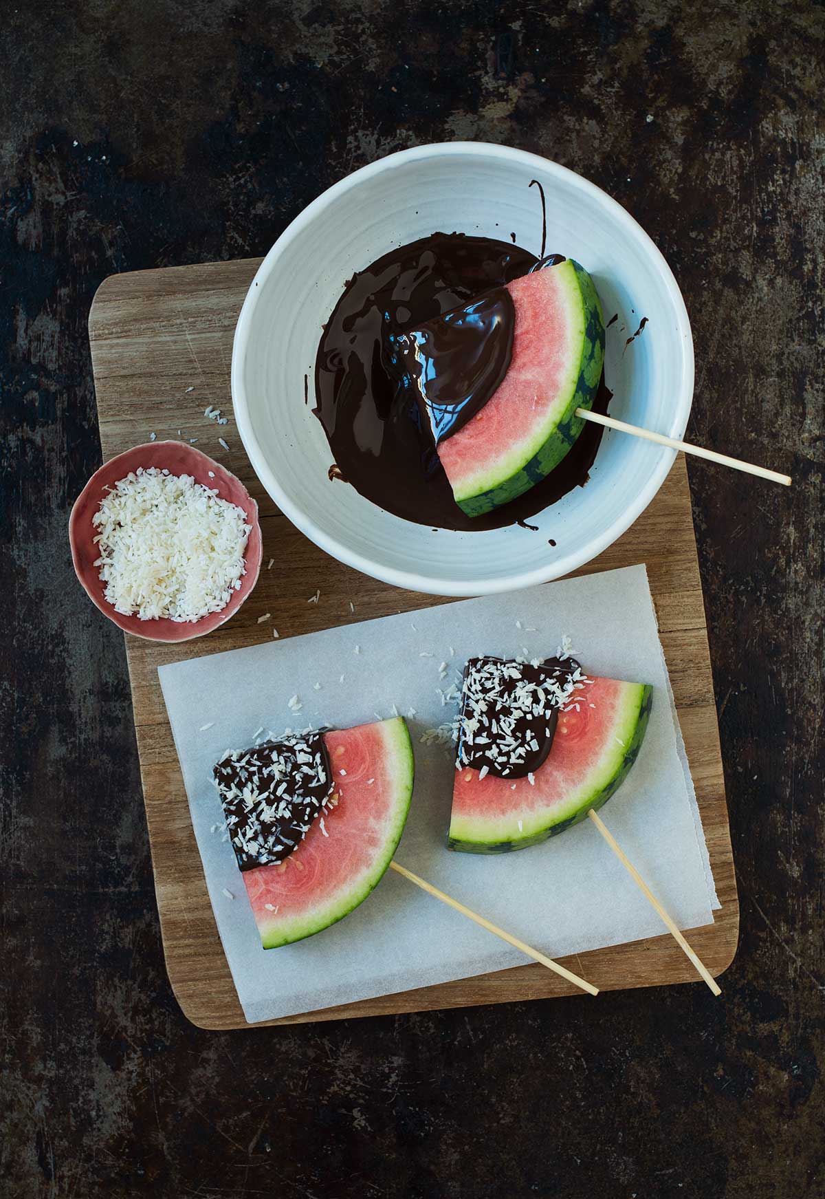 Opskrift: Ispinde med vandmelon og chokolade | Frk. Kræsen