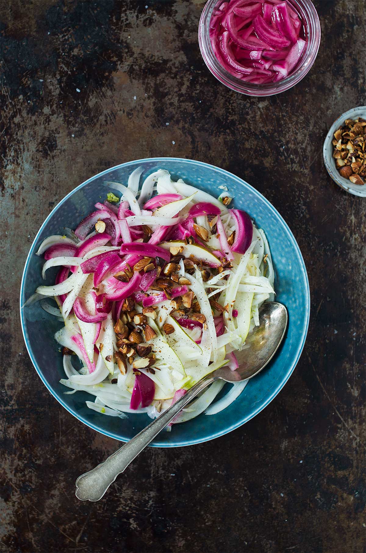 Opskrift: Salat med fennikel, pære og syltede rødløg | Frk. Kræsen